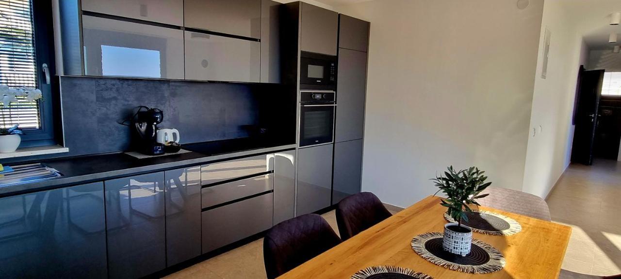 Dinary Apartman Vir Dış mekan fotoğraf